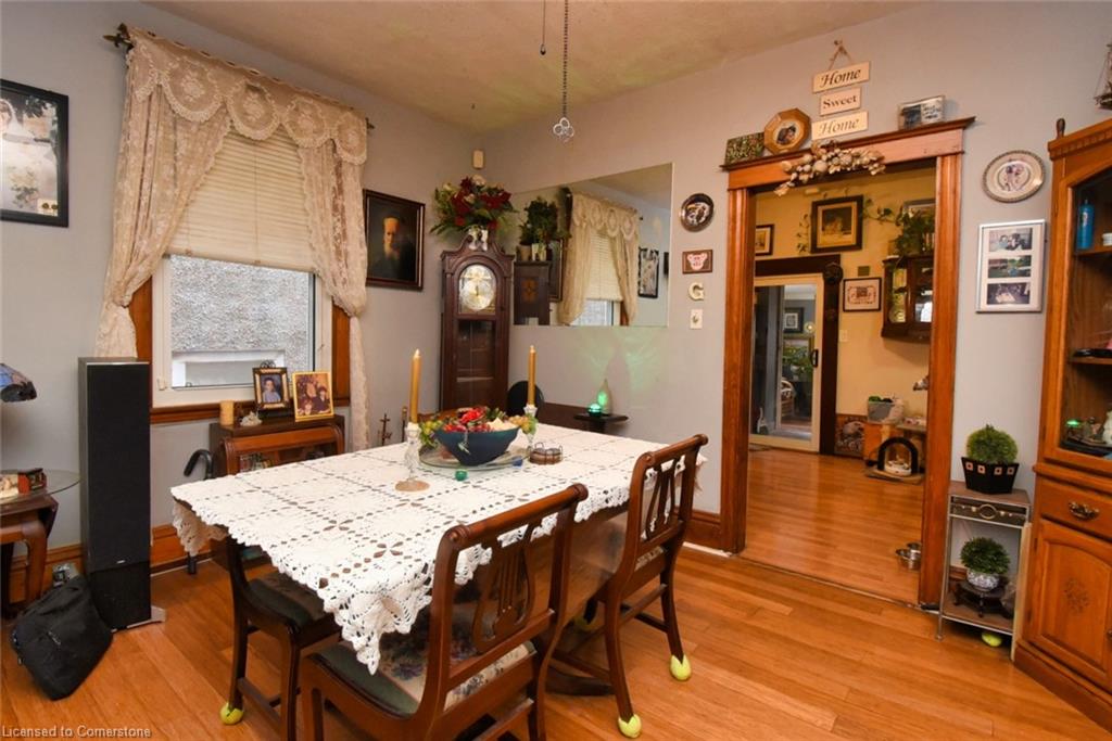 522 Cannon Street E Property Photo 8