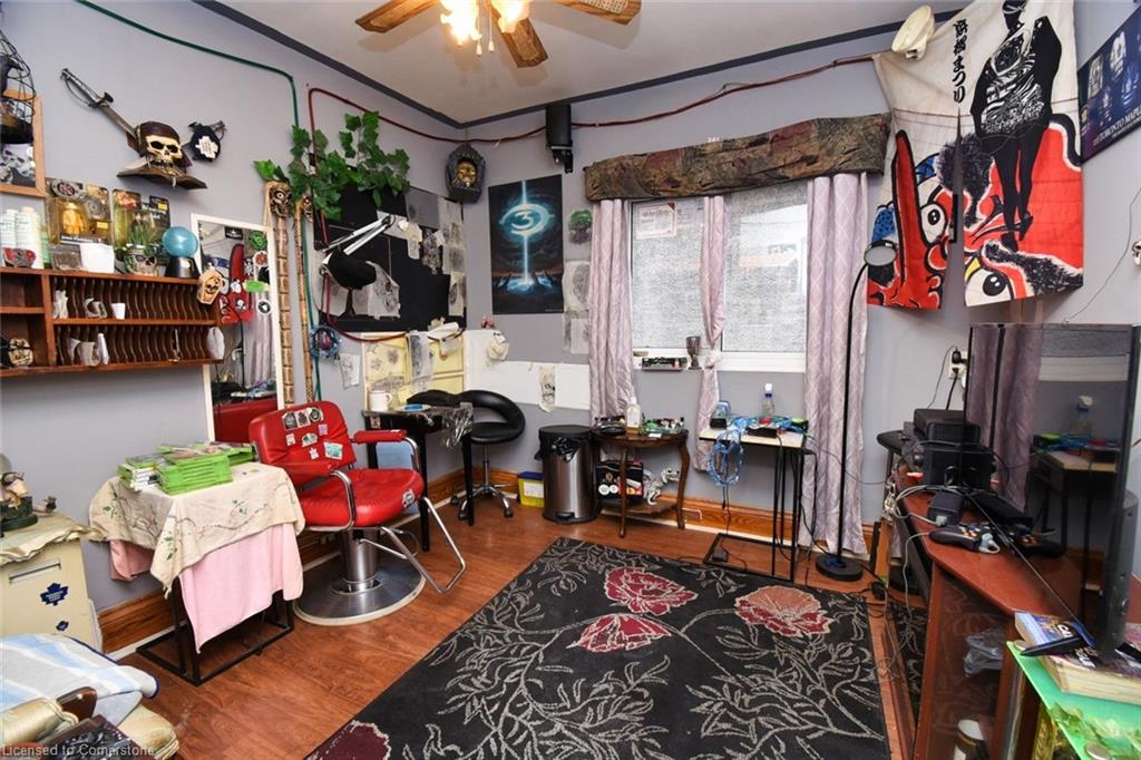 522 Cannon Street E Property Photo 12