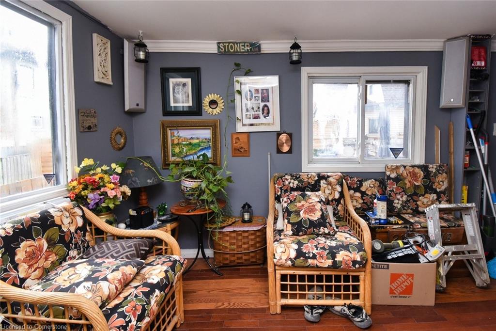 522 Cannon Street E Property Photo 18