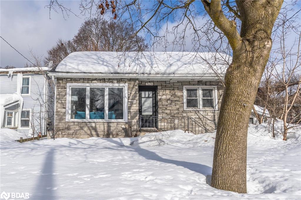 54 Sophia Street E Property Photo