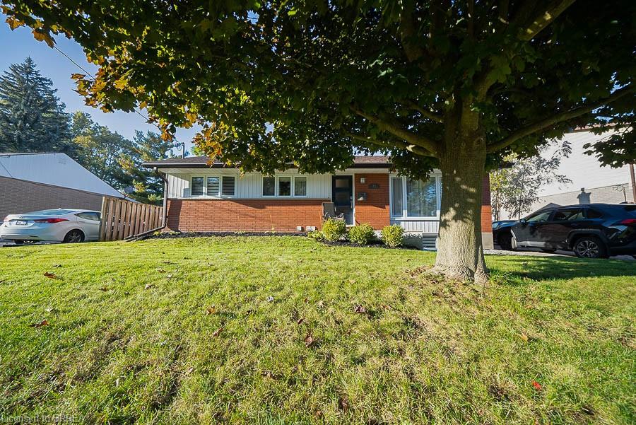 11 Hillcrest Avenue Property Photo