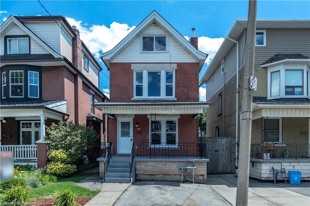 242 Balmoral Avenue N Property Photo 1