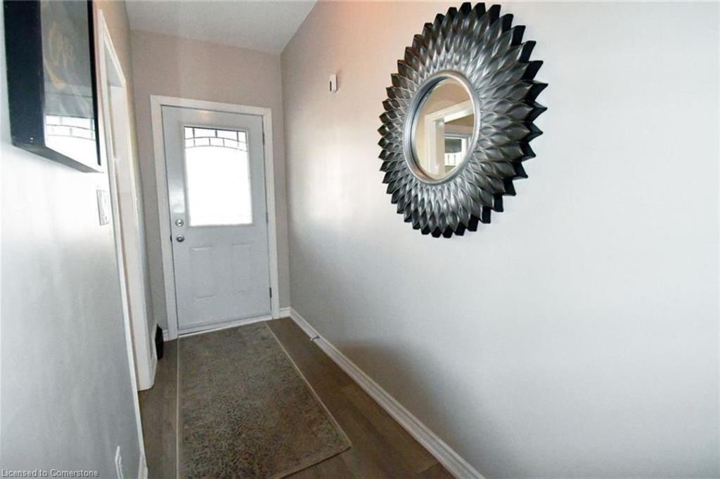 242 Balmoral Avenue N Property Photo 6