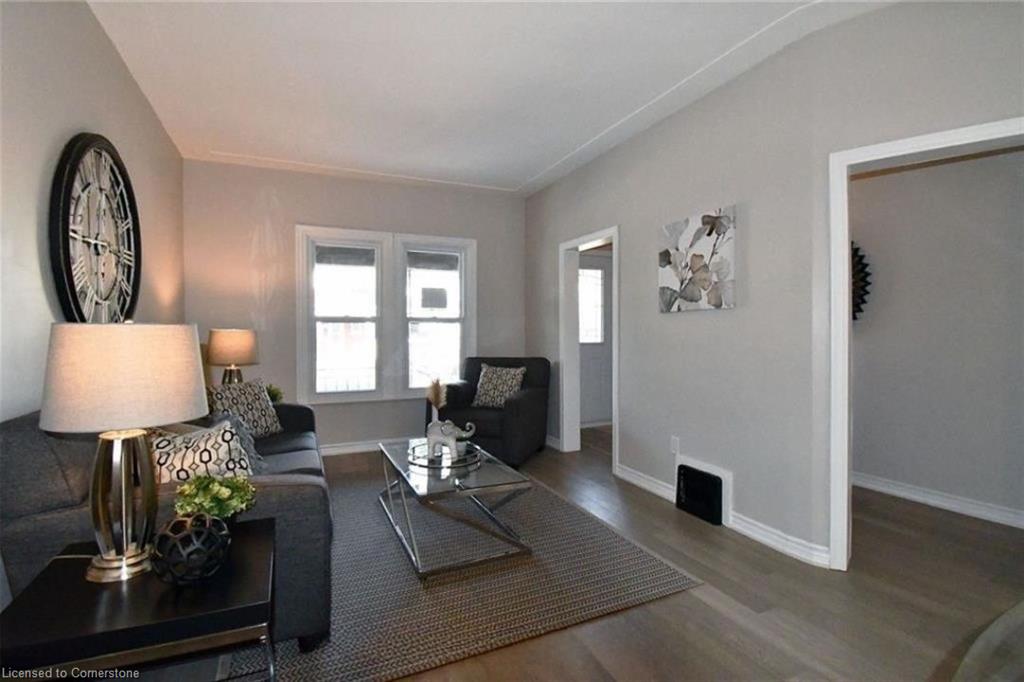 242 Balmoral Avenue N Property Photo 7