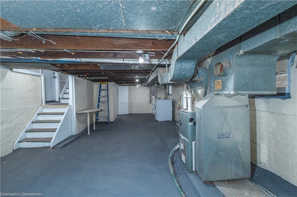242 Balmoral Avenue N Property Photo 21