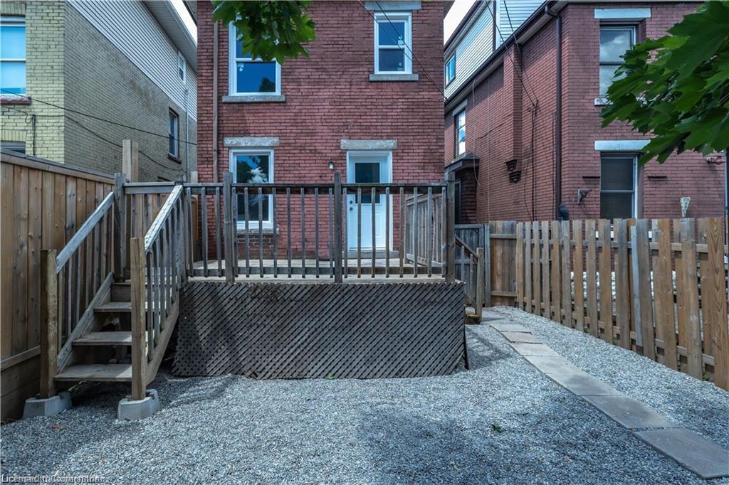 242 Balmoral Avenue N Property Photo 23