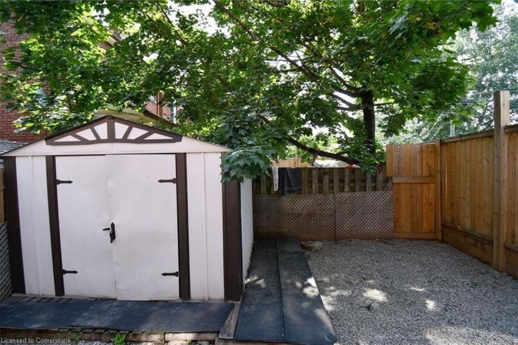242 Balmoral Avenue N Property Photo 26