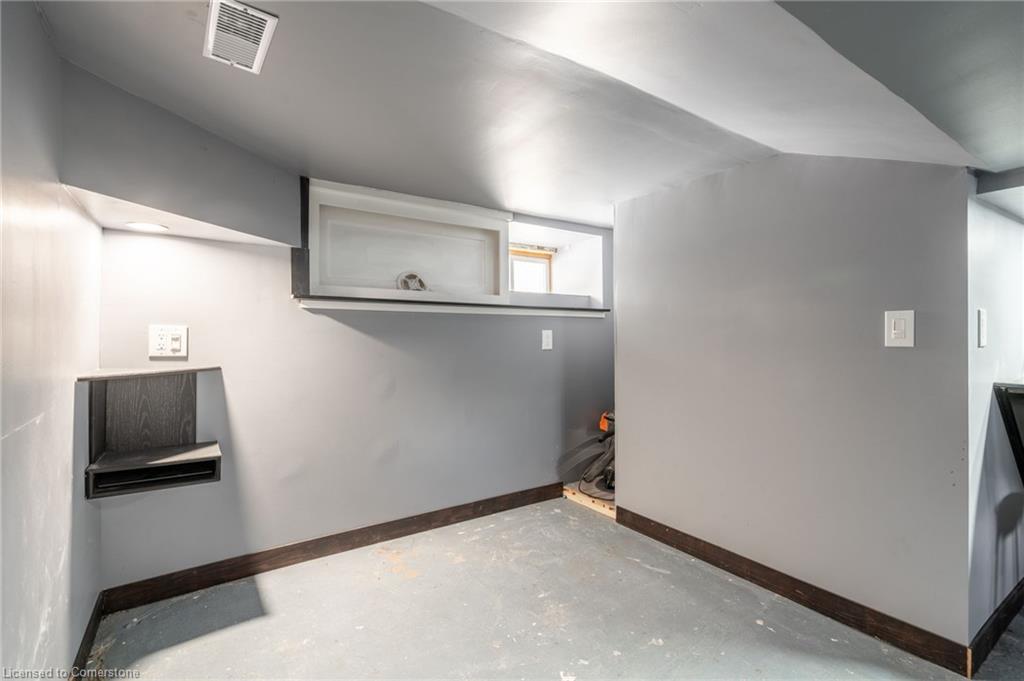 30 Cecil Street Property Photo 38