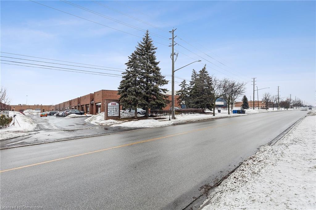 2333 Wyecroft Road Property Photo
