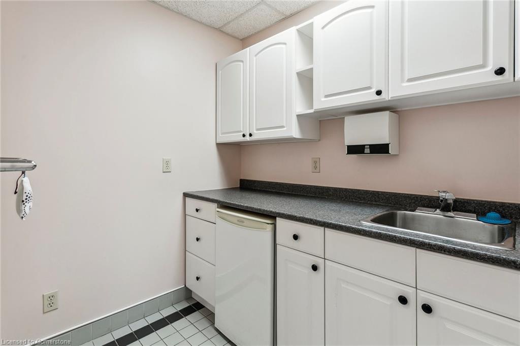 2333 Wyecroft Road Property Photo 30