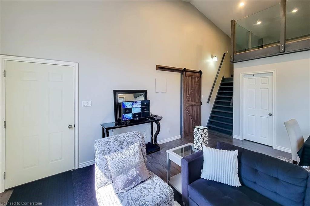 14 Westmoreland Lane Property Photo 8