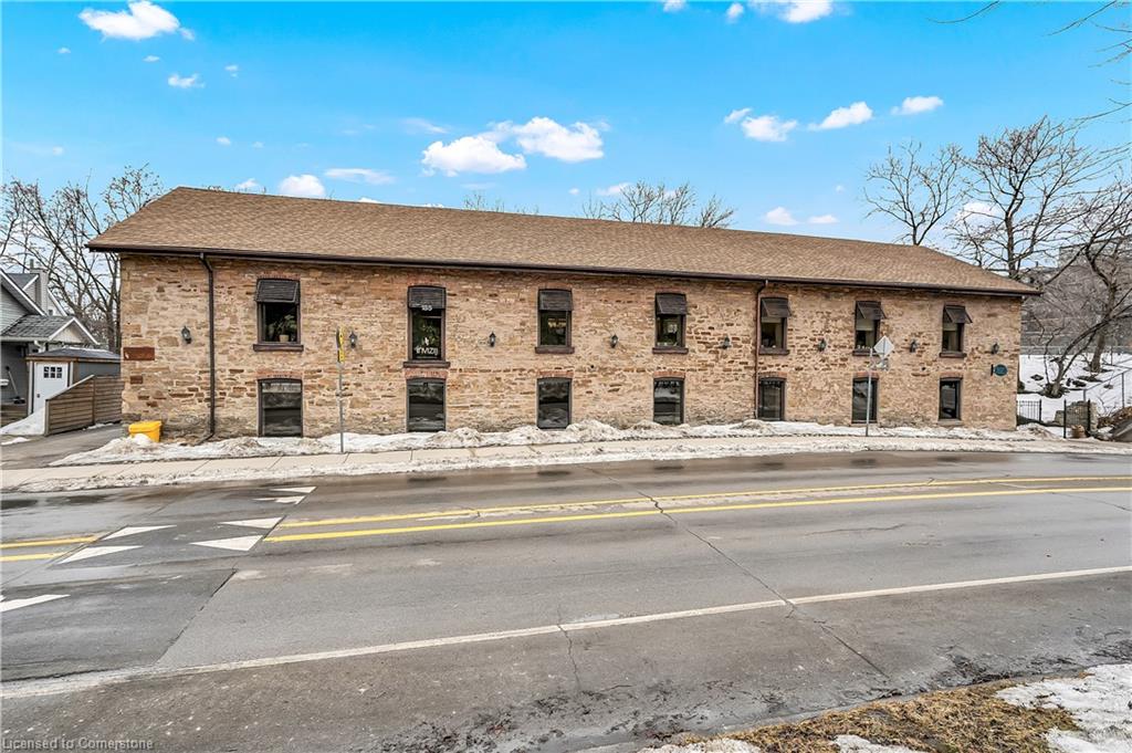 100a-185 Young Street Property Photo 2