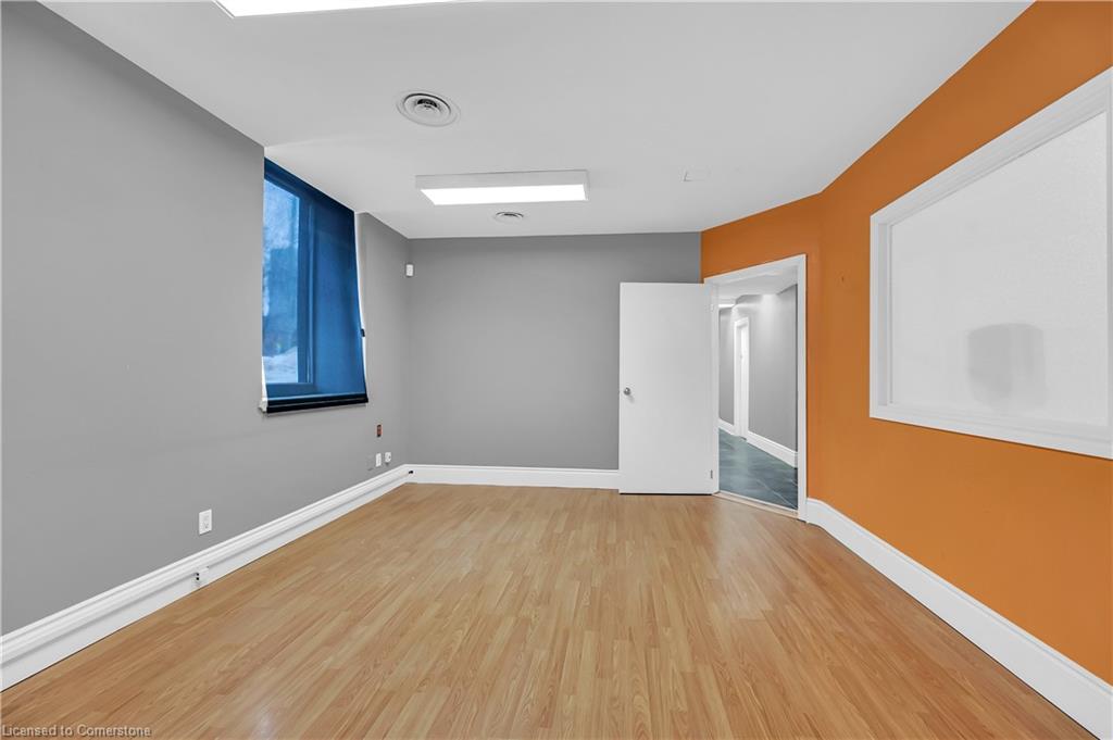 100a-185 Young Street Property Photo 25