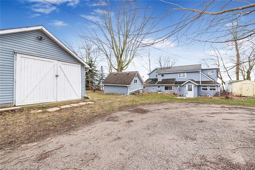 735 Sandy Bay Road Property Photo 4