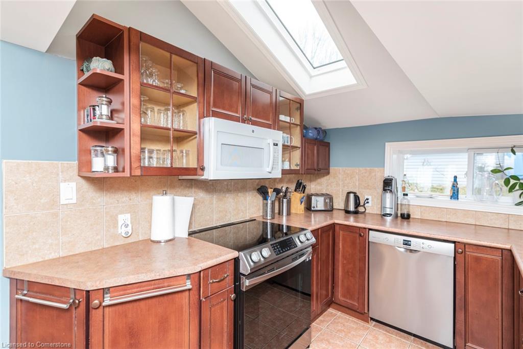 735 Sandy Bay Road Property Photo 13