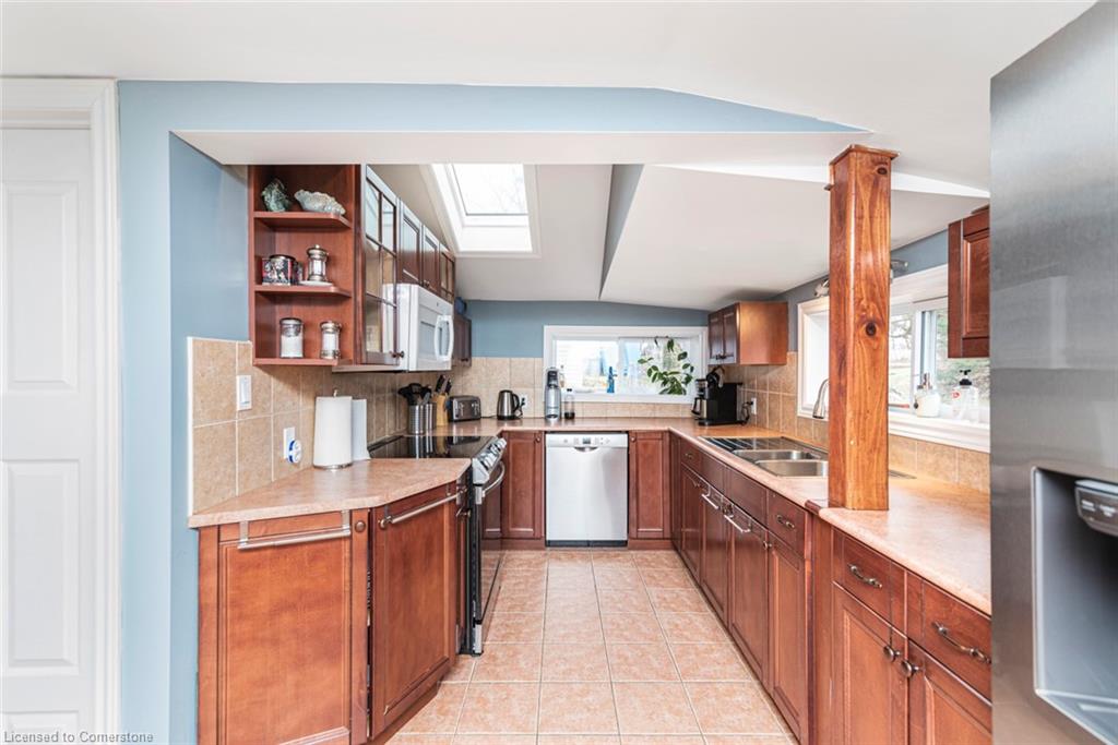 735 Sandy Bay Road Property Photo 15