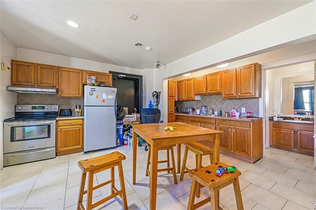 22 Academy Street Property Photo 6