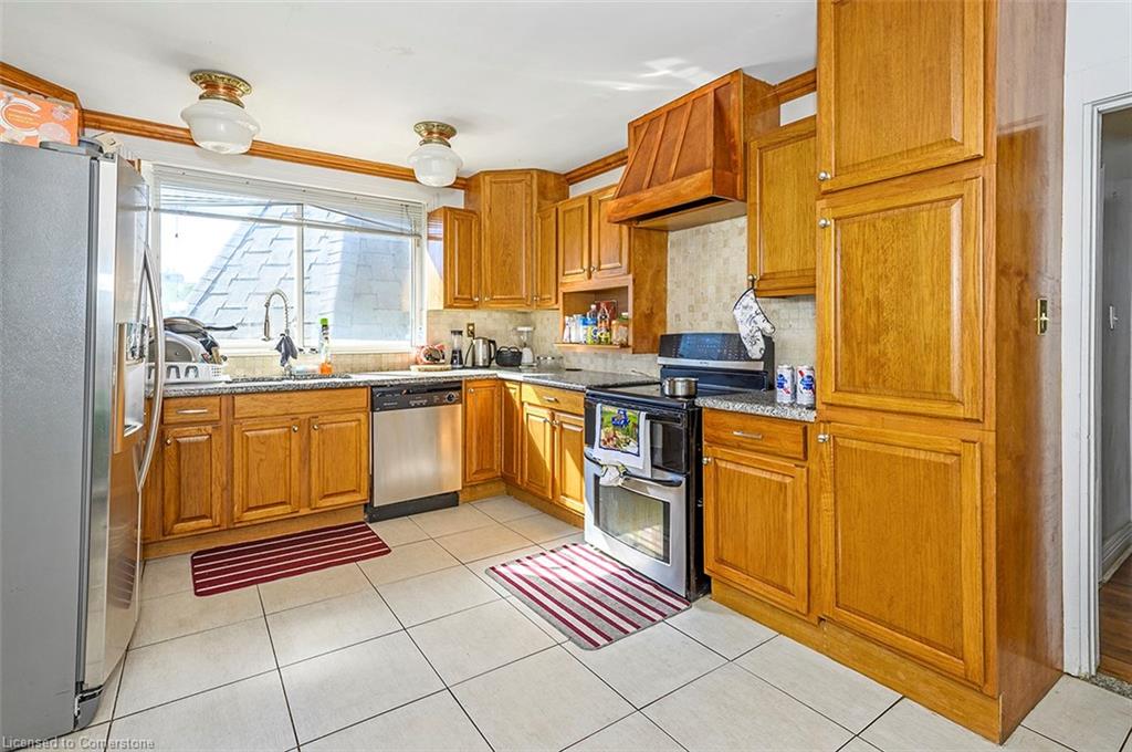 22 Academy Street Property Photo 24