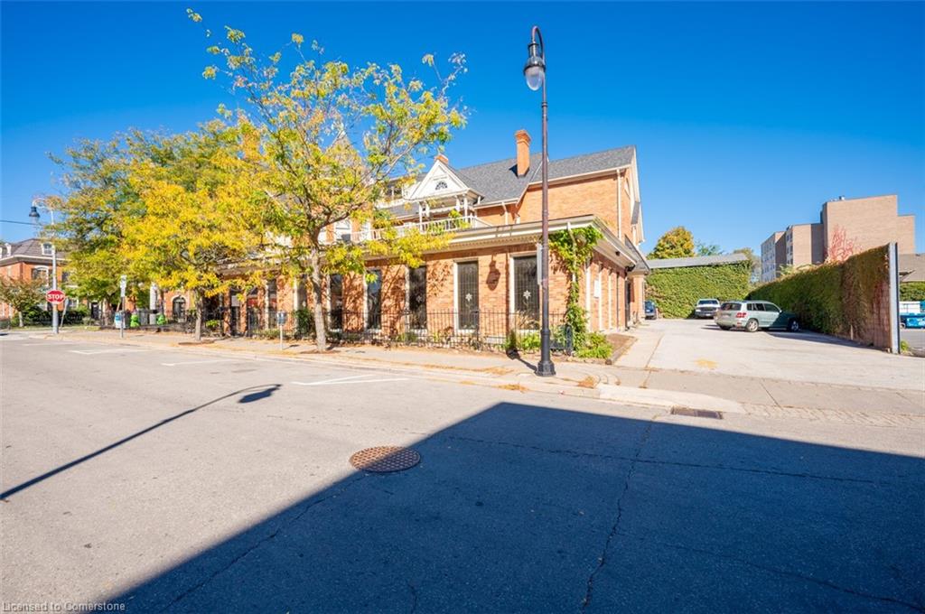 22 Academy Street Property Photo 30