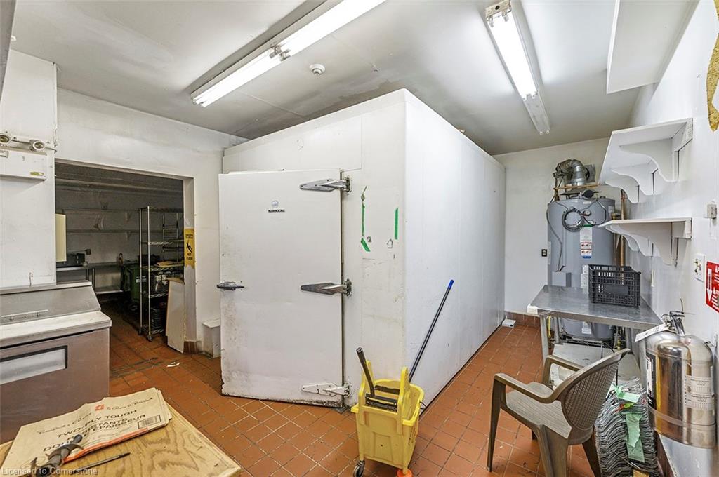 22 Academy Street Property Photo 33