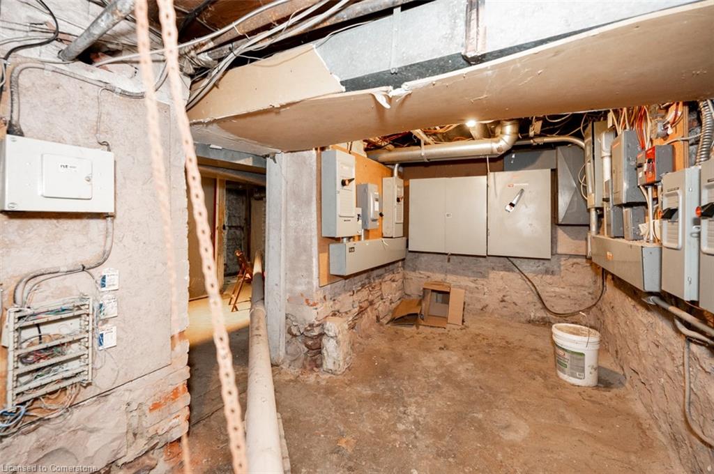 22 Academy Street Property Photo 41