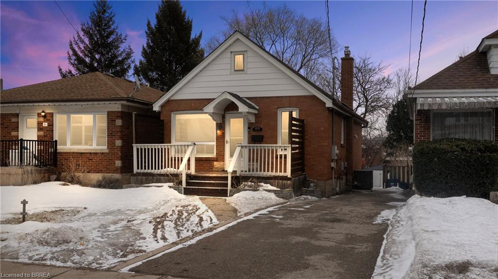 69 Lyons Avenue Property Photo 3