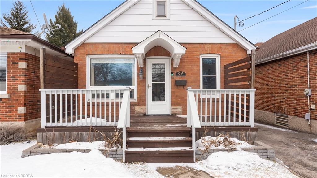69 Lyons Avenue Property Photo 10