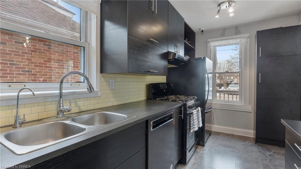 69 Lyons Avenue Property Photo 20