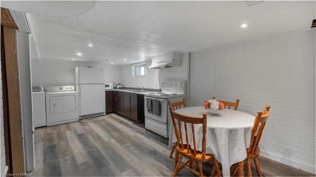 69 Lyons Avenue Property Photo 24