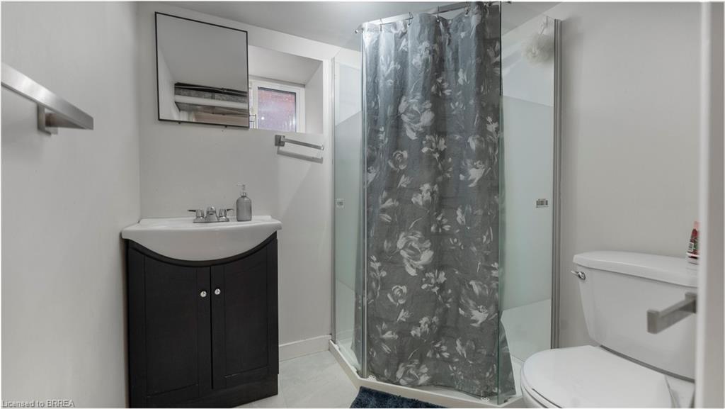 69 Lyons Avenue Property Photo 30