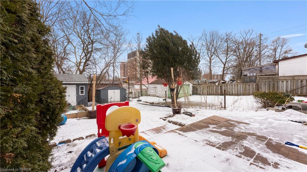 69 Lyons Avenue Property Photo 35