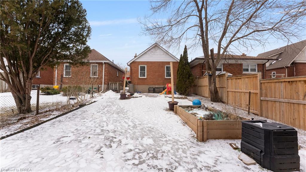 69 Lyons Avenue Property Photo 39