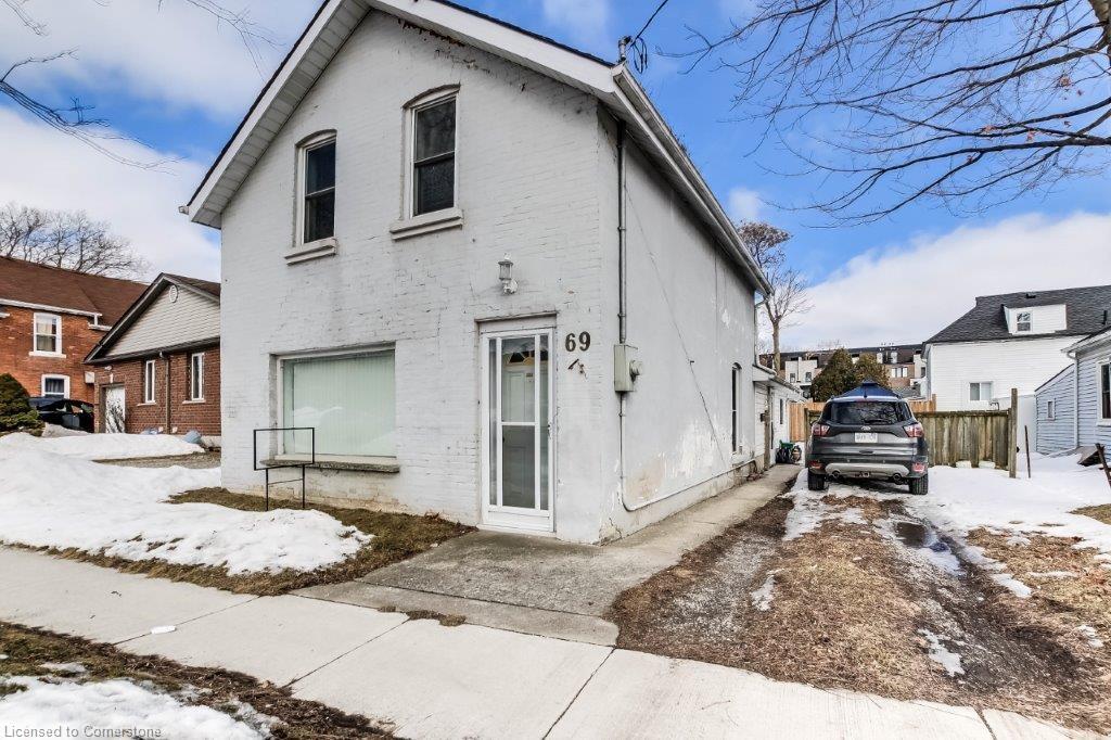 69 Grand River Avenue Property Photo