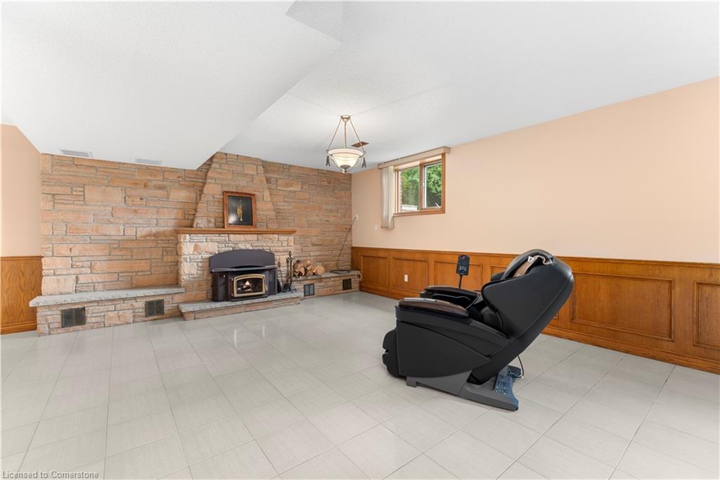 21 Woodland Acres Crescent Property Photo 20