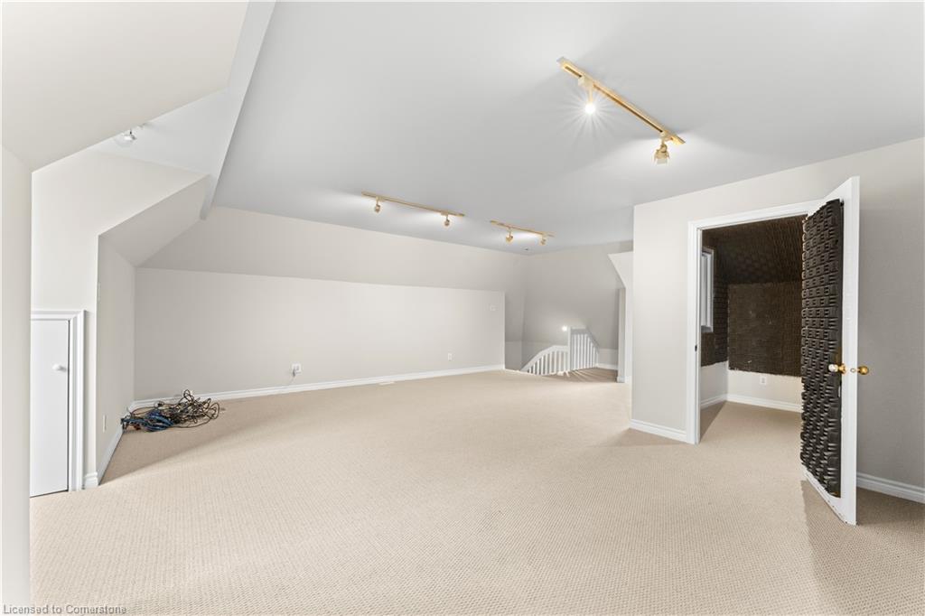 21 Woodland Acres Crescent Property Photo 34