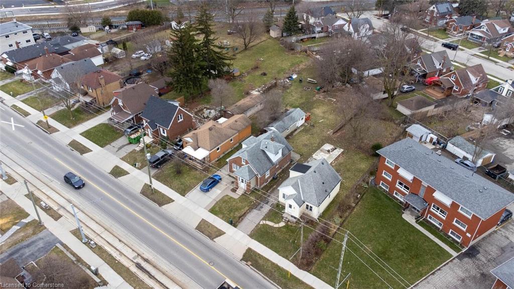 296 Ottawa Street S Property Photo 3