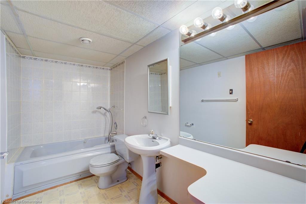 315 Birmingham Street E Property Photo 29