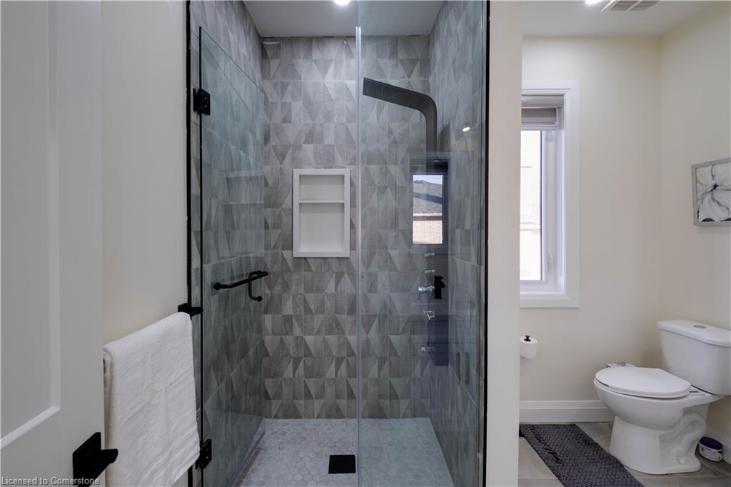 117 Highland Road W Property Photo 43