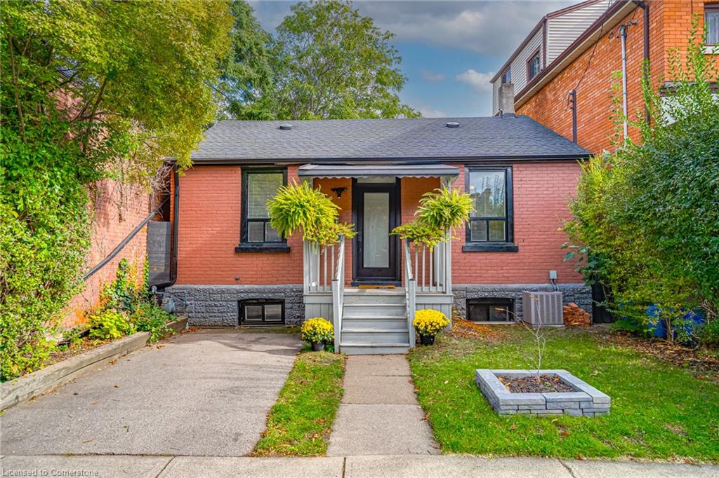 44 Steven Street Property Photo