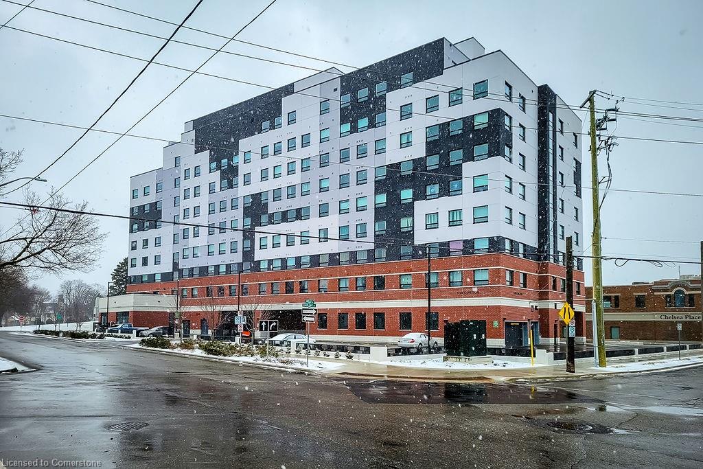 218-1 Wellington Street Property Photo