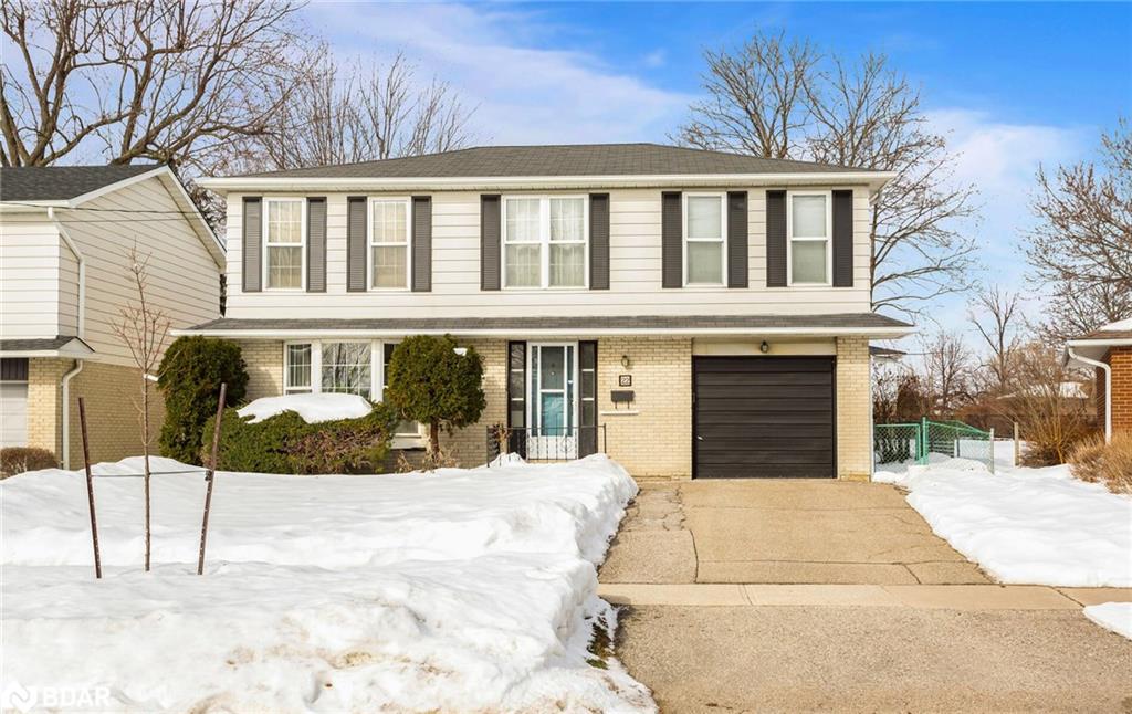 22 Airedale Court Property Photo