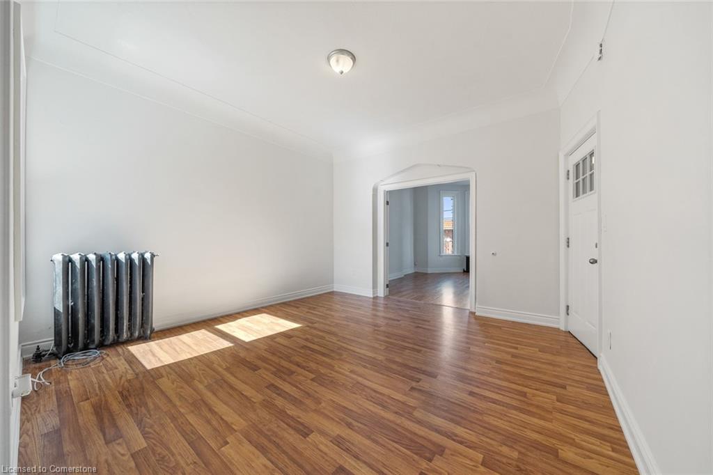 136 Macnab Street N Property Photo 5