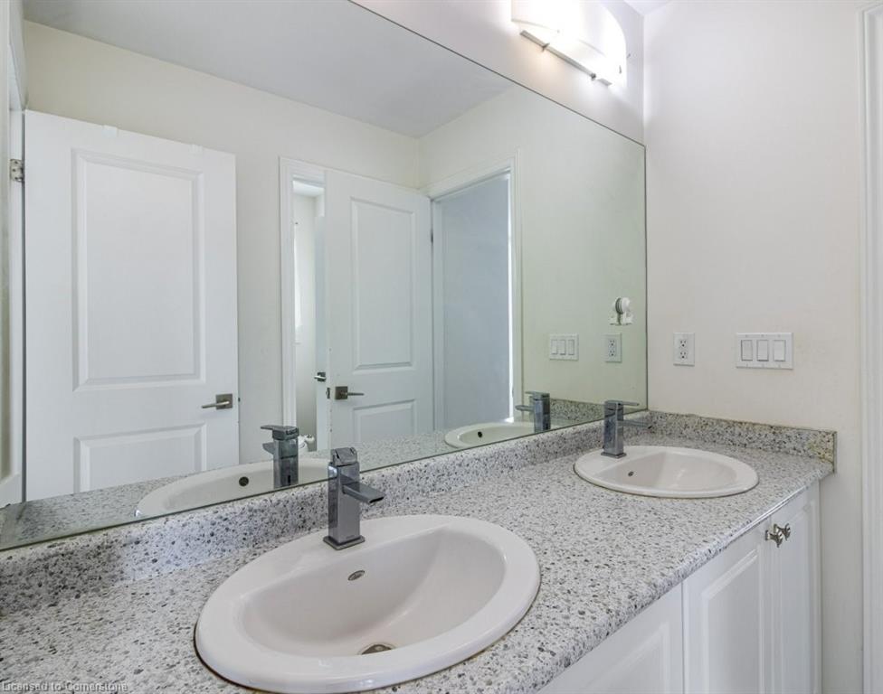 11 Peterson Street Property Photo 28