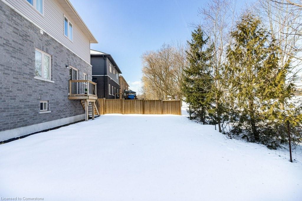 11 Peterson Street Property Photo 43