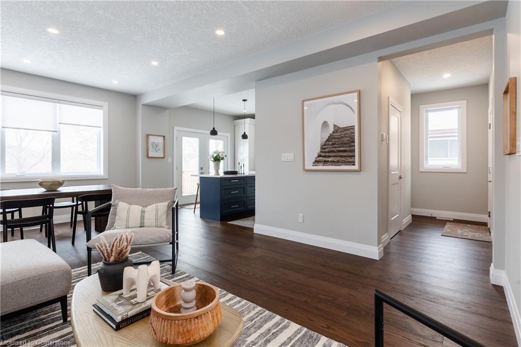 445 Garden Street Property Photo 10