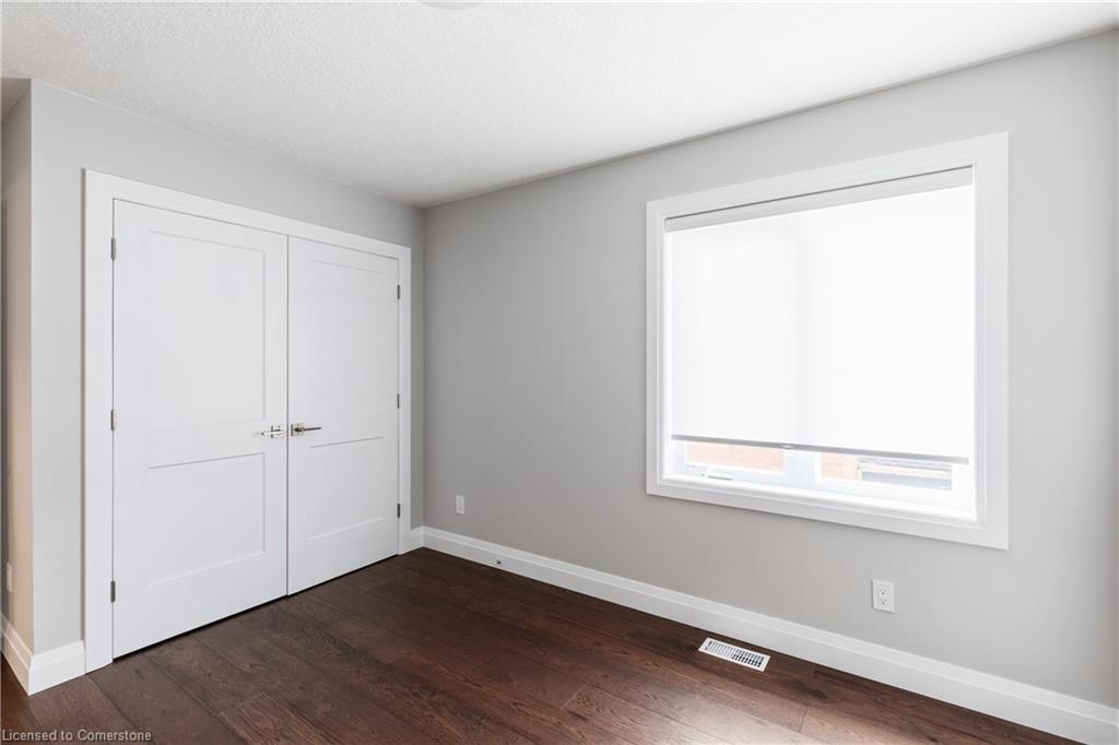 445 Garden Street Property Photo 38