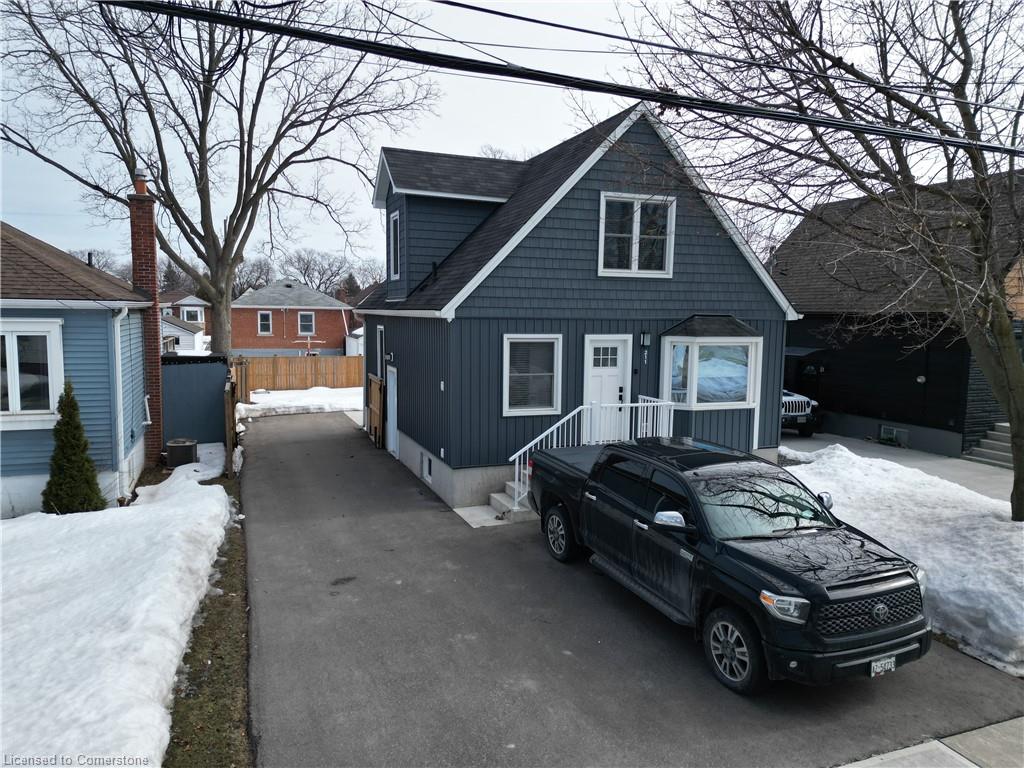 211 East 33rd Street Property Photo
