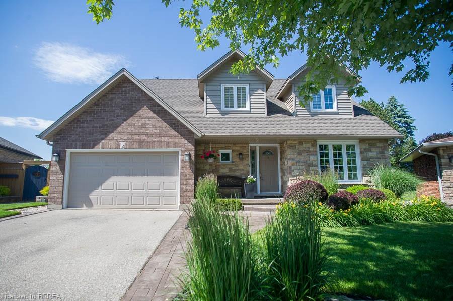 15 Pinto Court Property Photo