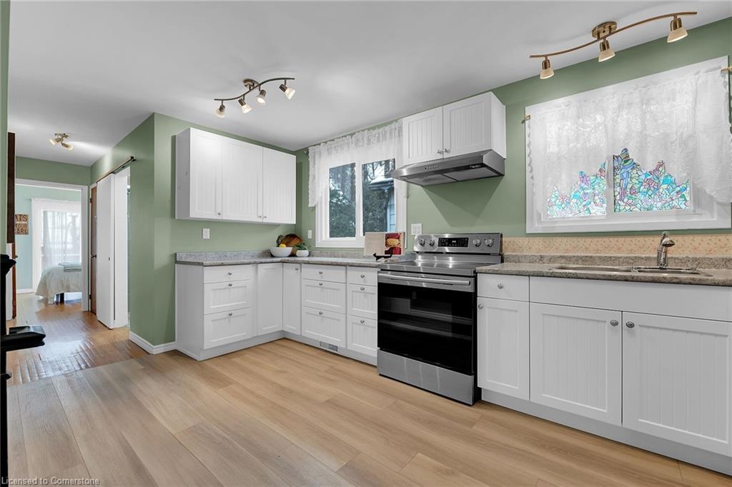 221 East 24th Street Property Photo 12