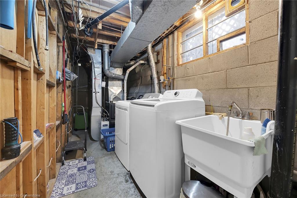 221 East 24th Street Property Photo 25